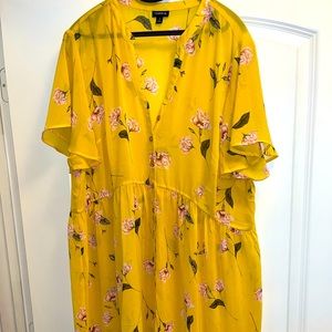 Torrid size 2 Yellow floral high low chiffon top